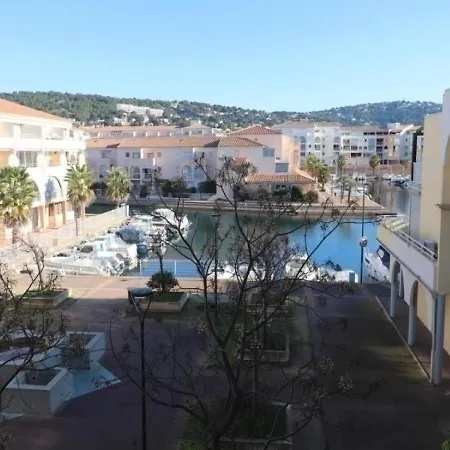 Sete, 1 Piece, 4 Personnes - Fr-1-472-70 * Sète